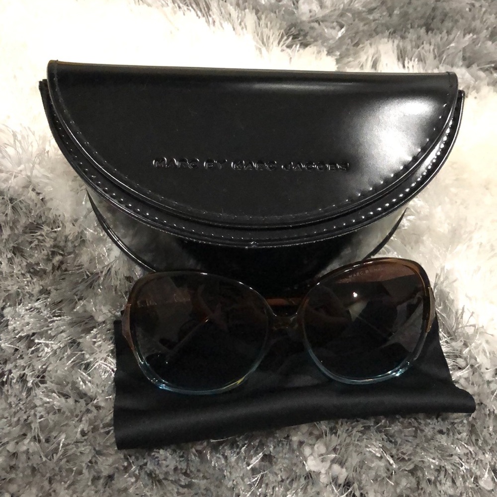 Marc Jacobs two tone sunnies